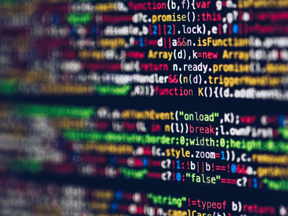 Programmeercode op een beeldscherm