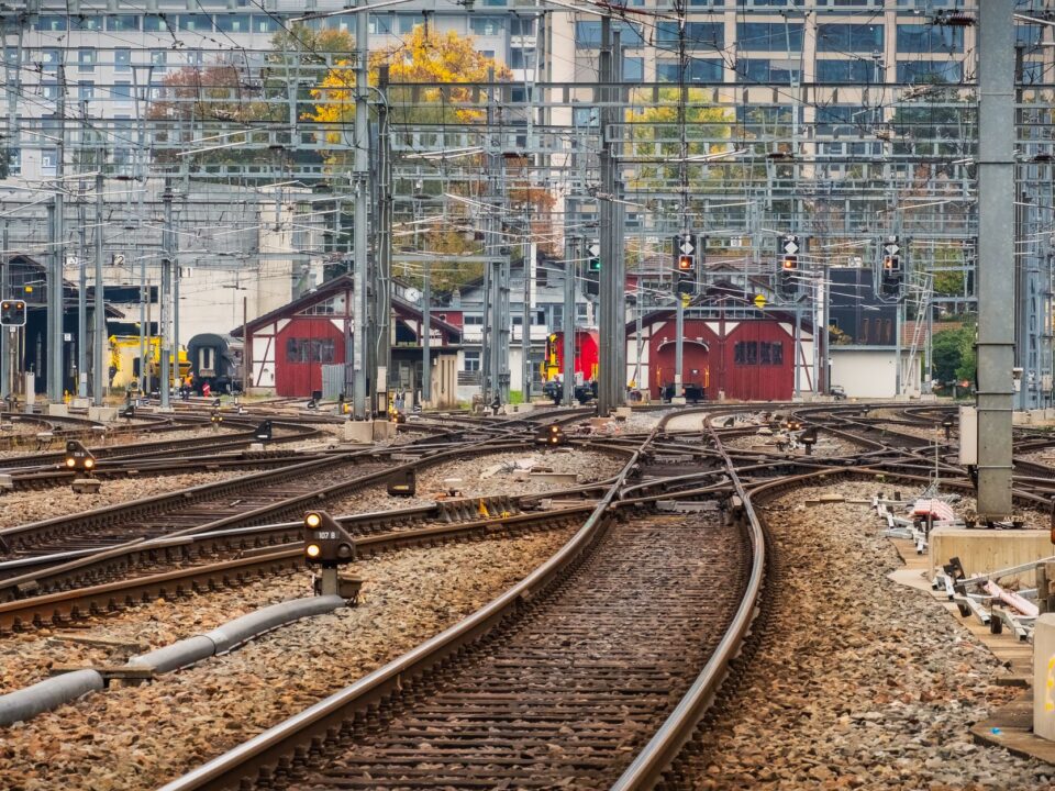 Spoorlijnen bij een station